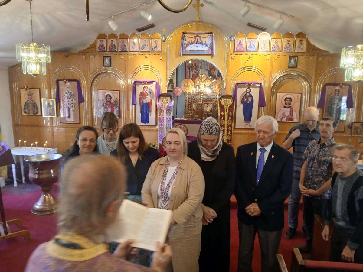 Council swearing-in ceremony with Fr. Stephen
